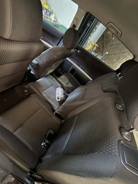 Toyota Corolla verso 1.6 VVTI 110кс 2008г НА ЧАСТИ, снимка 9