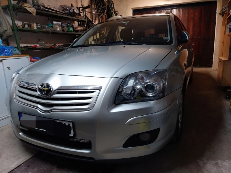 Toyota Avensis Т25, снимка 3 - Автомобили и джипове - 46900165