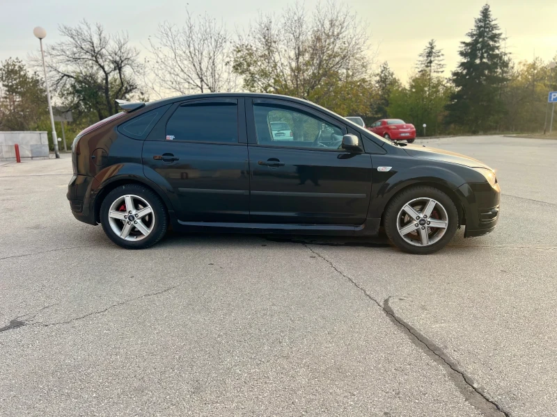 Ford Focus 1.6 TDCI, снимка 3 - Автомобили и джипове - 47737901