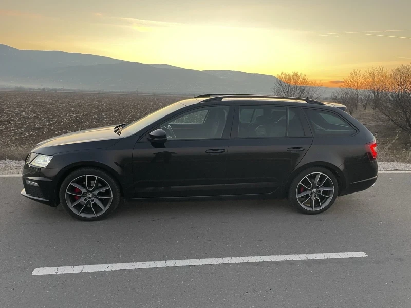 Skoda Octavia VRS* 4X4* DIGITAL* PANORAMA* KEYLESS, снимка 2 - Автомобили и джипове - 48640752