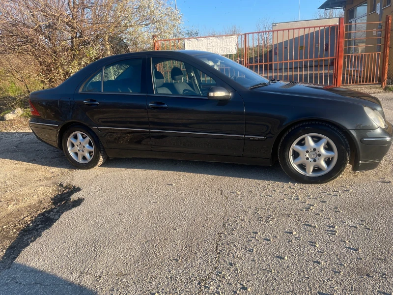 Mercedes-Benz C 200, снимка 6 - Автомобили и джипове - 48719794