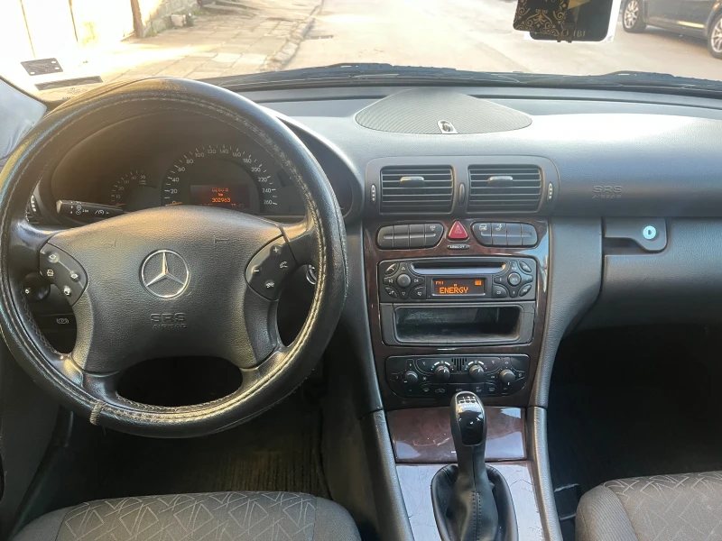 Mercedes-Benz C 200, снимка 11 - Автомобили и джипове - 48719794