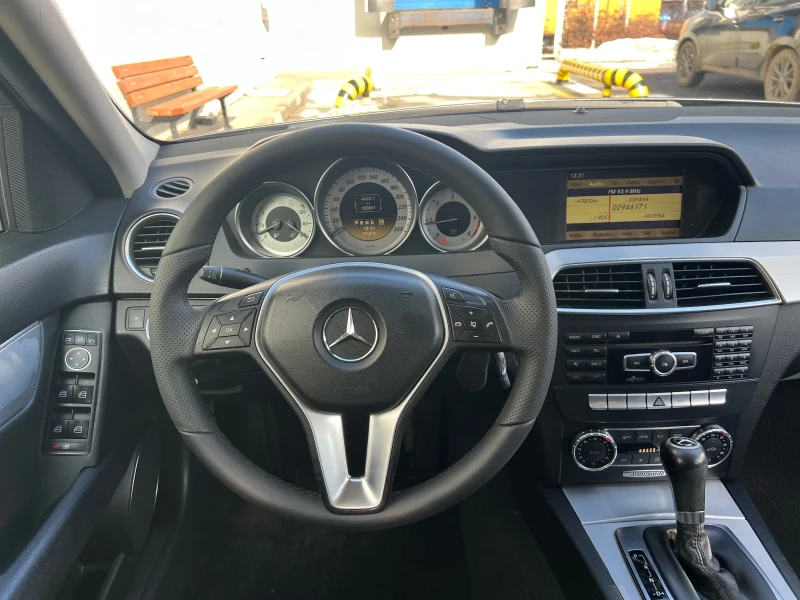 Mercedes-Benz C 220 ///AMG* Facelift* , снимка 9 - Автомобили и джипове - 48806329