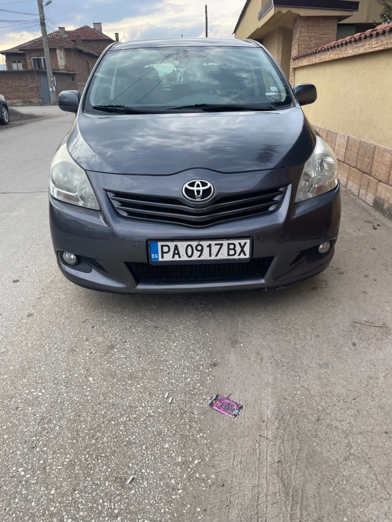 Toyota Verso, снимка 8 - Автомобили и джипове - 48882905