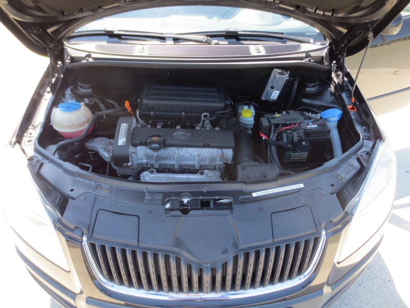 Skoda Roomster 1.4 i * SCOUT* , снимка 17 - Автомобили и джипове - 50302016