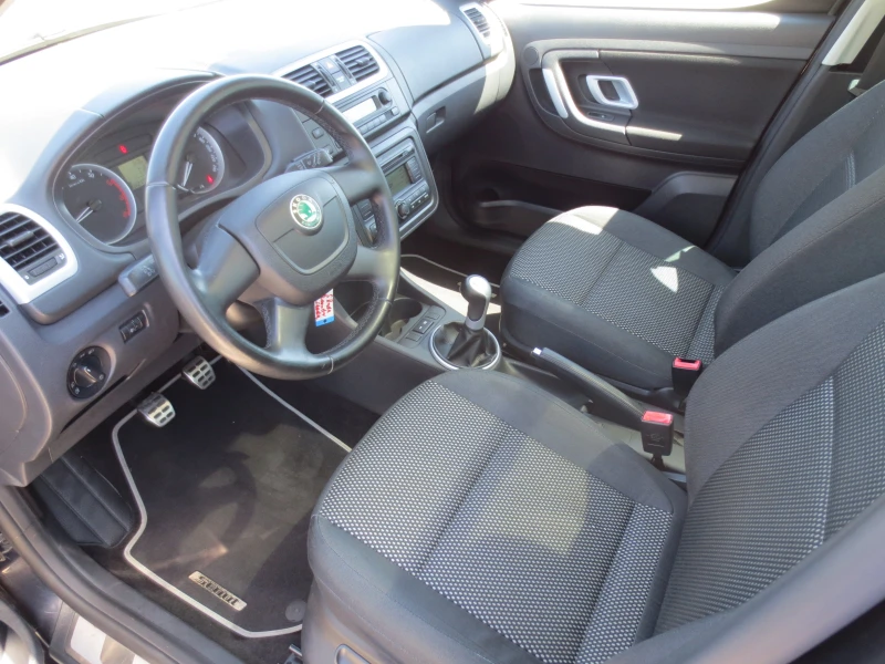 Skoda Roomster 1.4 i * SCOUT* , снимка 9 - Автомобили и джипове - 50302016