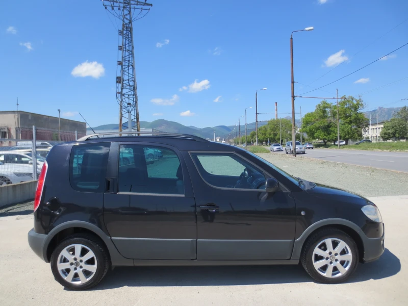 Skoda Roomster 1.4 i * SCOUT* , снимка 4 - Автомобили и джипове - 50302016