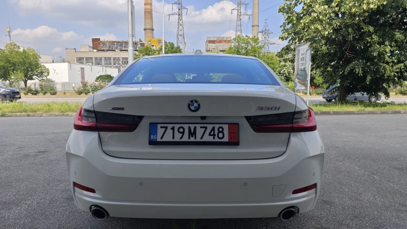 BMW 330 I xDrive, снимка 6 - Автомобили и джипове - 52300370