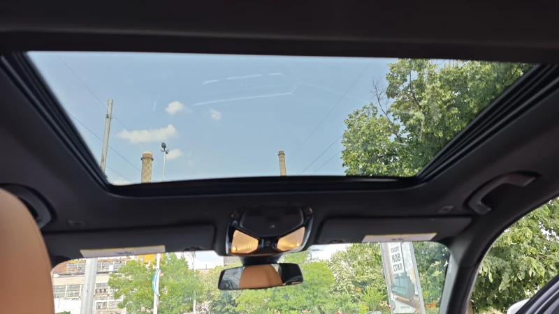 BMW 330 I xDrive, снимка 11 - Автомобили и джипове - 52300370