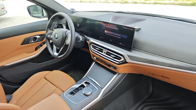 BMW 330 I xDrive, снимка 8 - Автомобили и джипове - 52300370