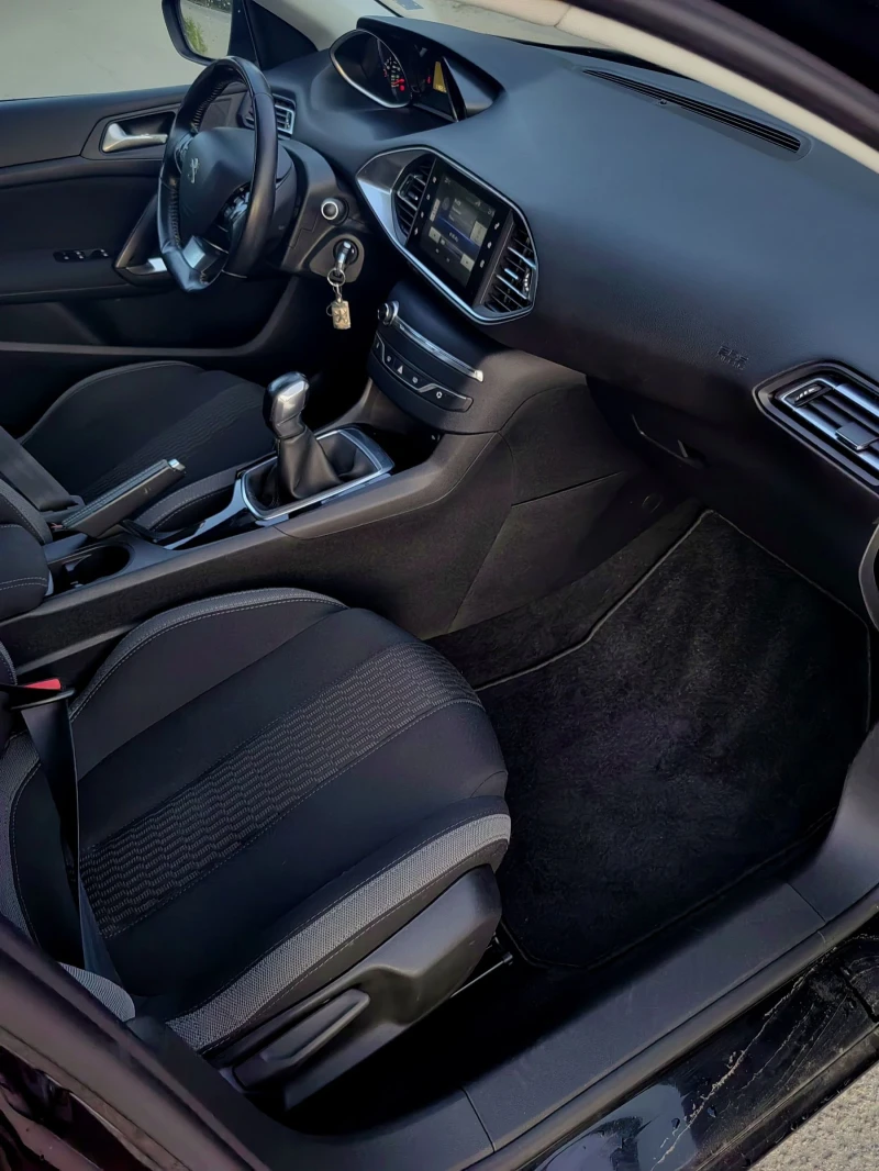Peugeot 308, снимка 10 - Автомобили и джипове - 52299420