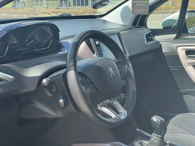 Peugeot 2008 1.4HDI* ALLURE* WHITE-PEARL, снимка 9 - Автомобили и джипове - 51722685