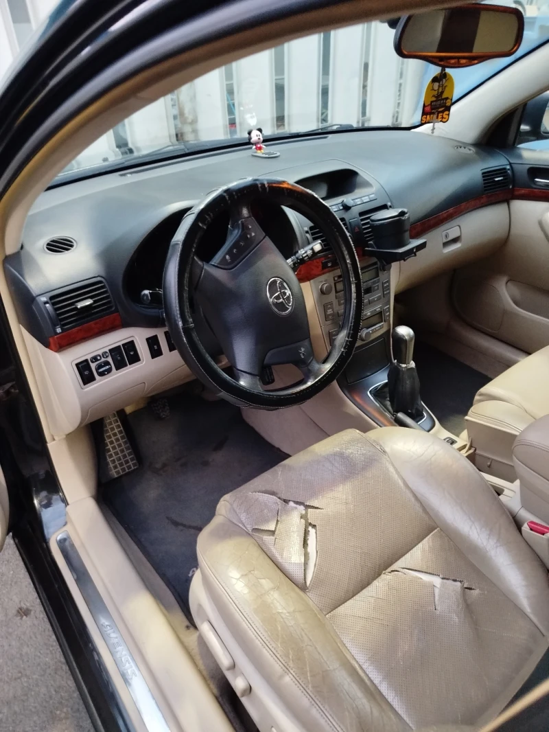 Toyota Avensis, снимка 5 - Автомобили и джипове - 52642109