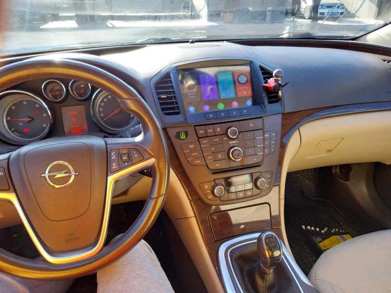 Opel Insignia, снимка 3 - Автомобили и джипове - 52356683