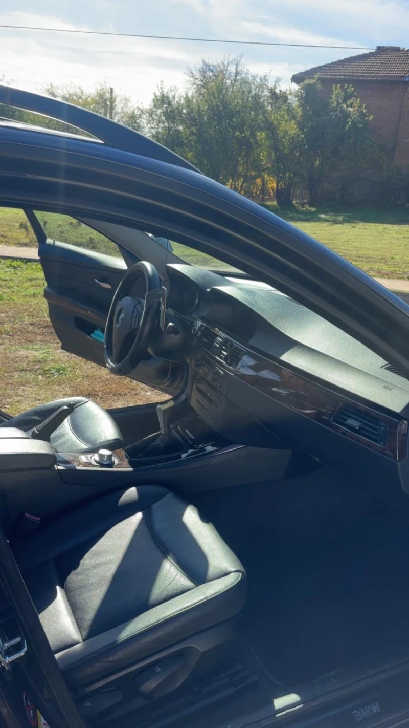 BMW 320, снимка 12 - Автомобили и джипове - 52323414