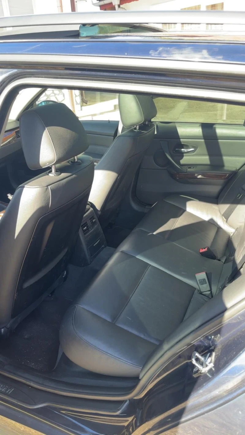 BMW 320, снимка 8 - Автомобили и джипове - 52323414