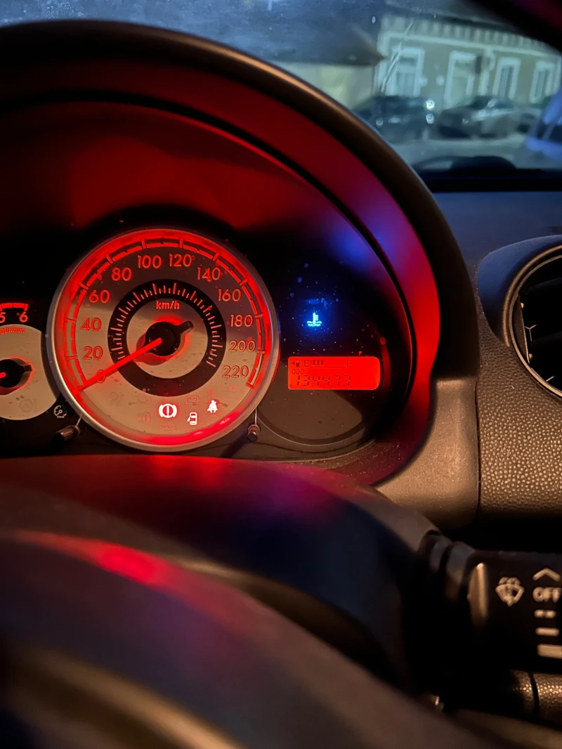 Mazda 2, снимка 3 - Автомобили и джипове - 52592872