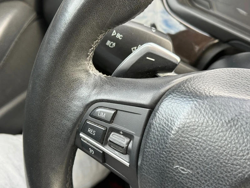 BMW 530 i* 2013г* 272к.с* 8скорости* Топ състояние* 200.00, снимка 12 - Автомобили и джипове - 52595238