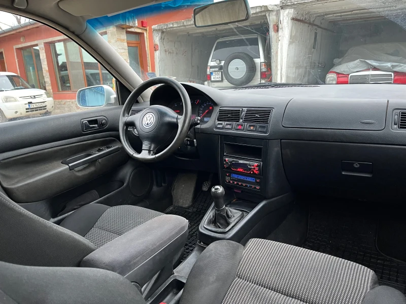 VW Golf, снимка 11 - Автомобили и джипове - 53434922
