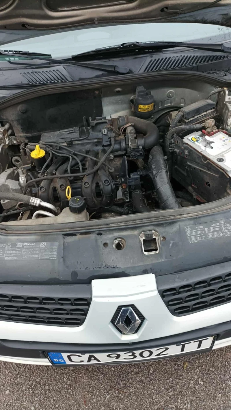 Renault Clio 1.2, снимка 5 - Автомобили и джипове - 53474215