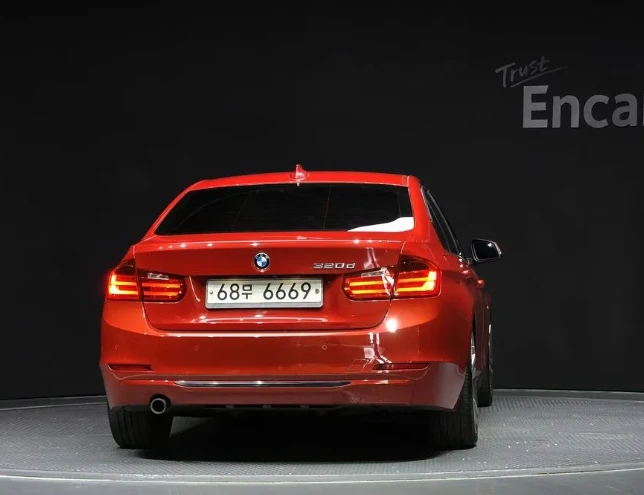 BMW 320 Sport - изображение 4