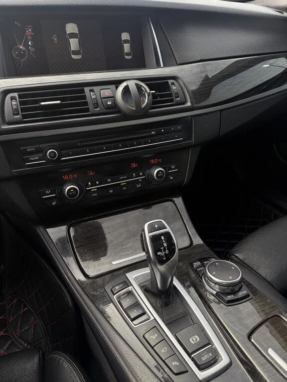 BMW 535 2015 BMW 5 Series 535i xDrive Sedan AWD, снимка 13 - Автомобили и джипове - 52857741