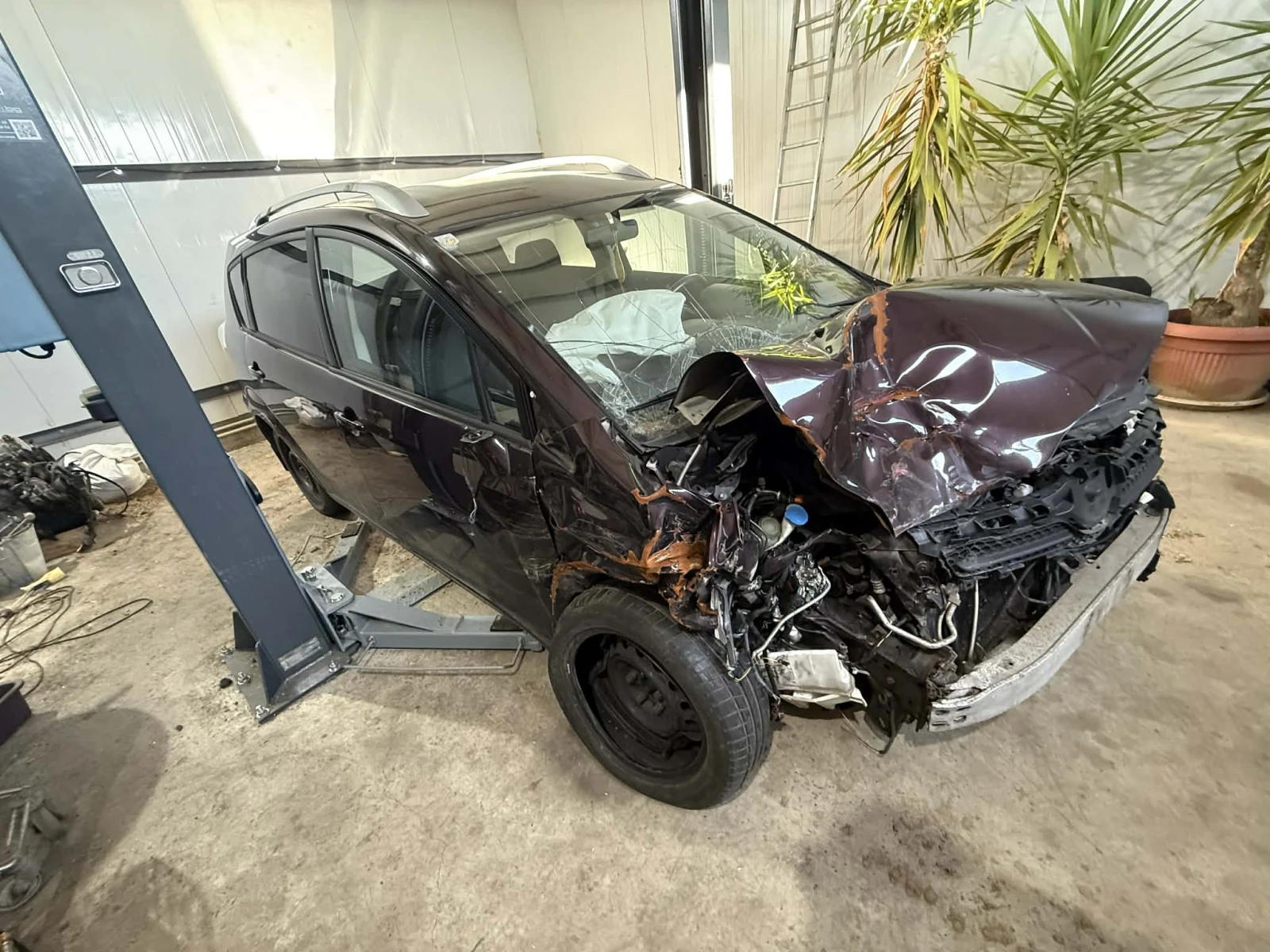 Toyota Corolla verso 1.6 VVTI 110�� 2008� �� ����� | Mobile.bg � ����������� 5