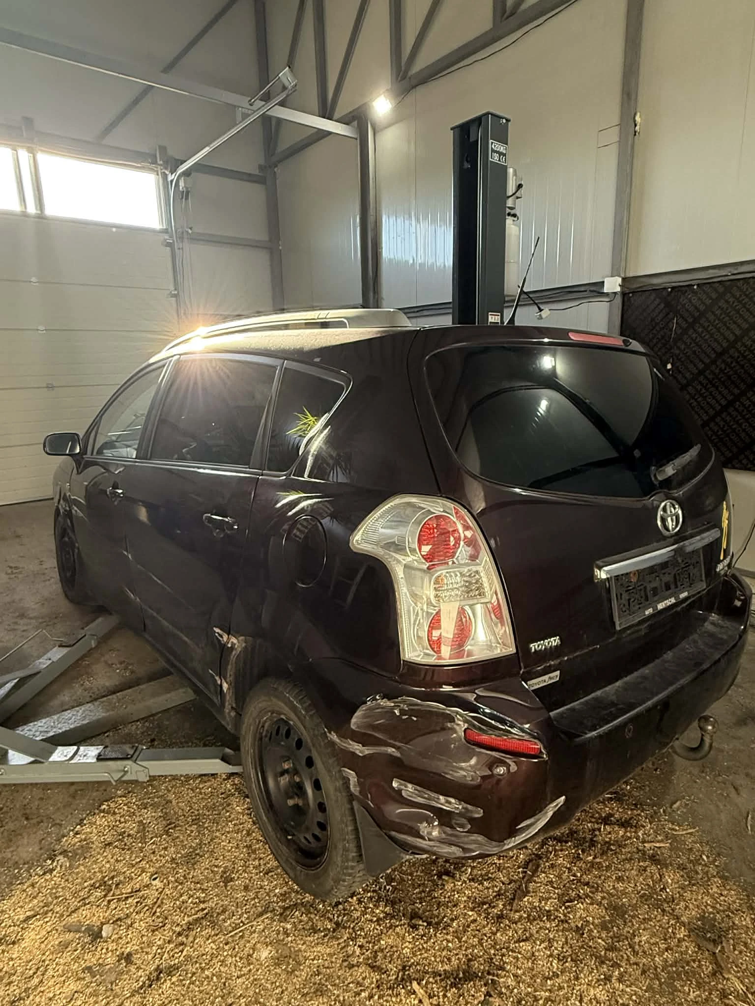 Toyota Corolla verso 1.6 VVTI 110�� 2008� �� ����� | Mobile.bg � ����������� 3