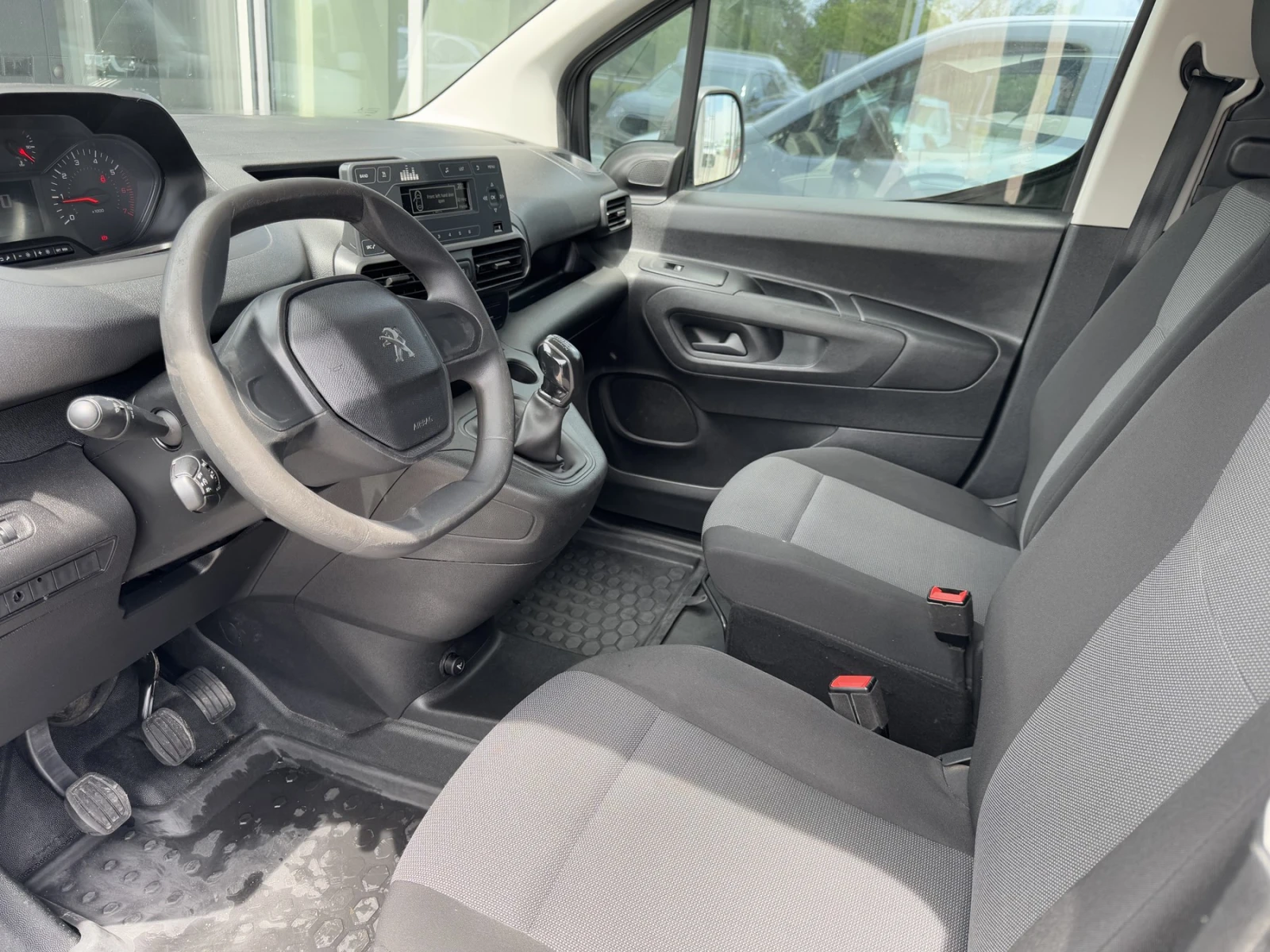 Peugeot Partner Long 950 PREMIUM 1.5 BlueHdi 102 BVM5 E6.2 - изображение 9