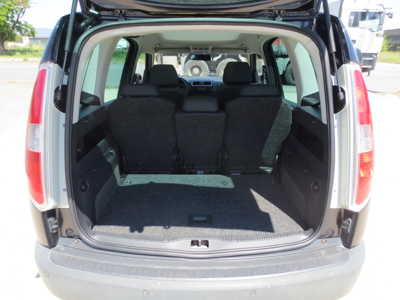 Skoda Roomster 1.4 i * SCOUT*  | Mobile.bg — изображение 15