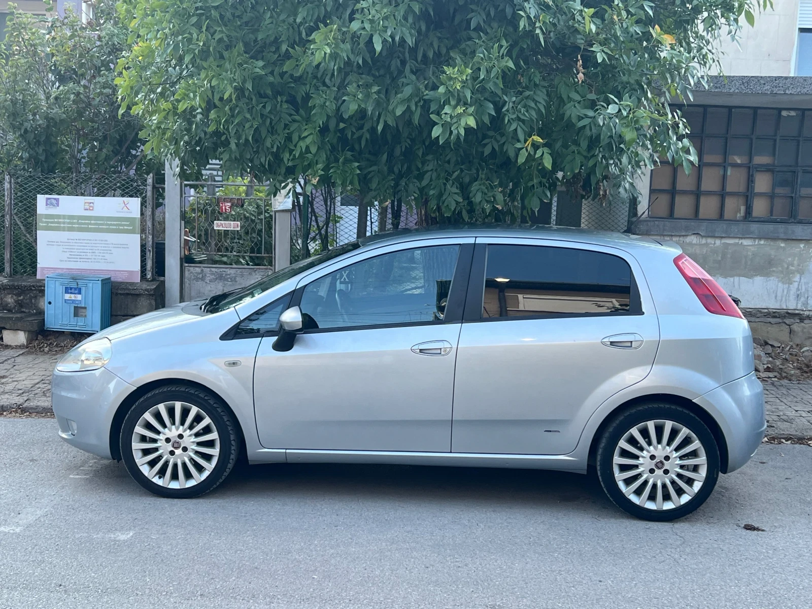 Fiat Punto Grande 1.9 Multijet - изображение 3
