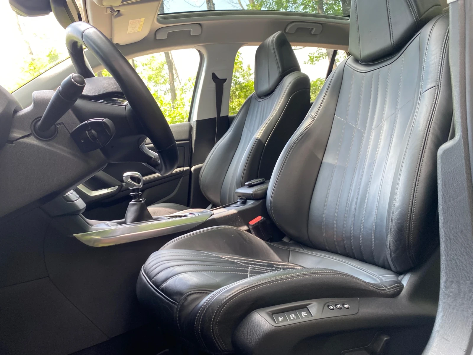 Peugeot 308 ALLURE/Winter Edition/Keyless/Pano - изображение 8