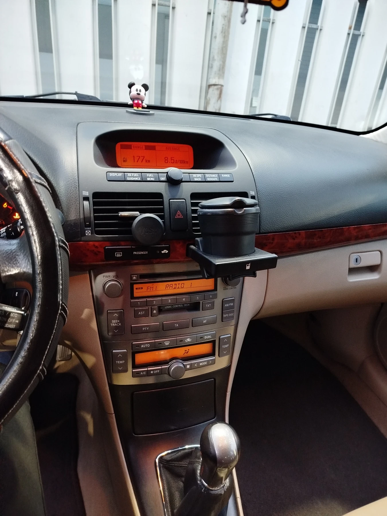 Toyota Avensis  - изображение 3