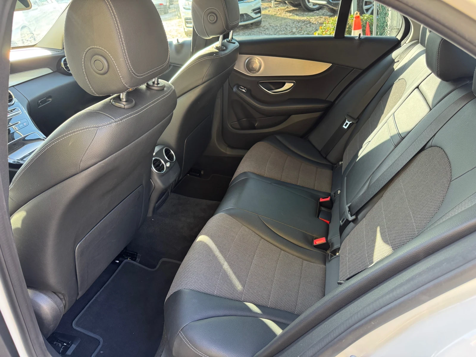 Mercedes-Benz C 220 CDI* AMG LINE | Mobile.bg — изображение 11