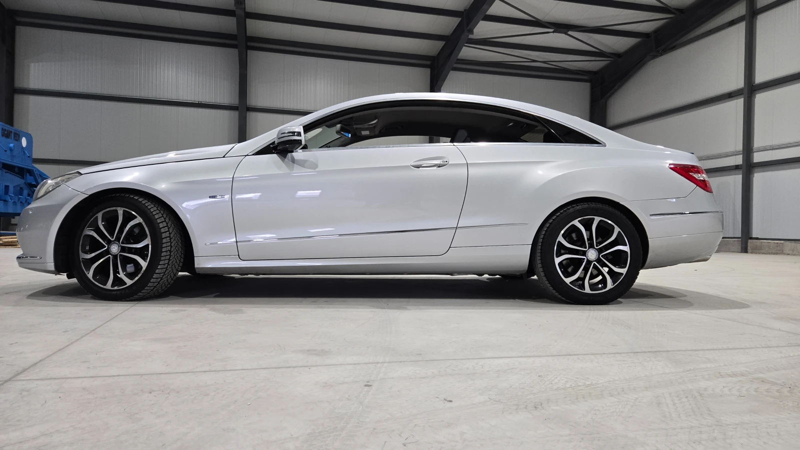 Mercedes-Benz E 250 COUPE NAVI FULL LPG - изображение 5