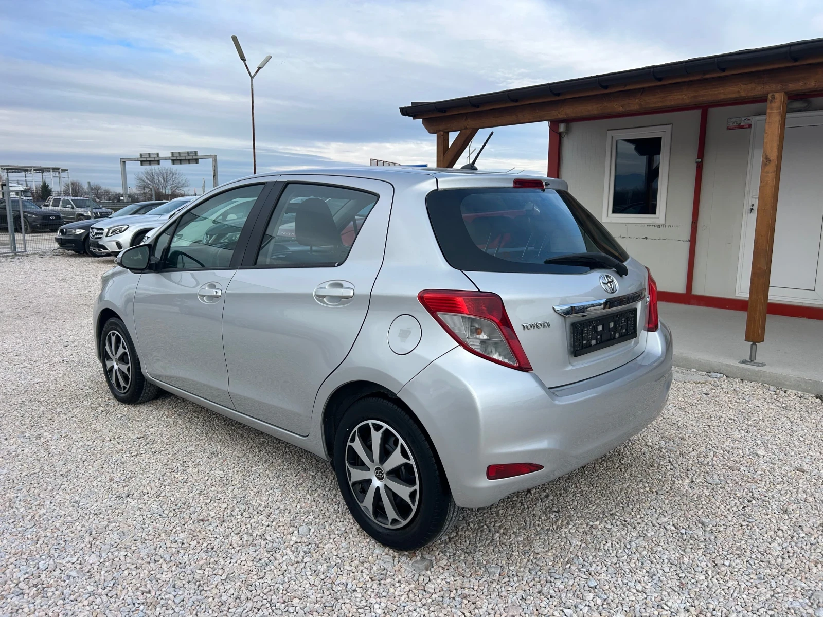 Toyota Yaris * 1.4* D4D* 90к.с* НАВИ*  - изображение 3