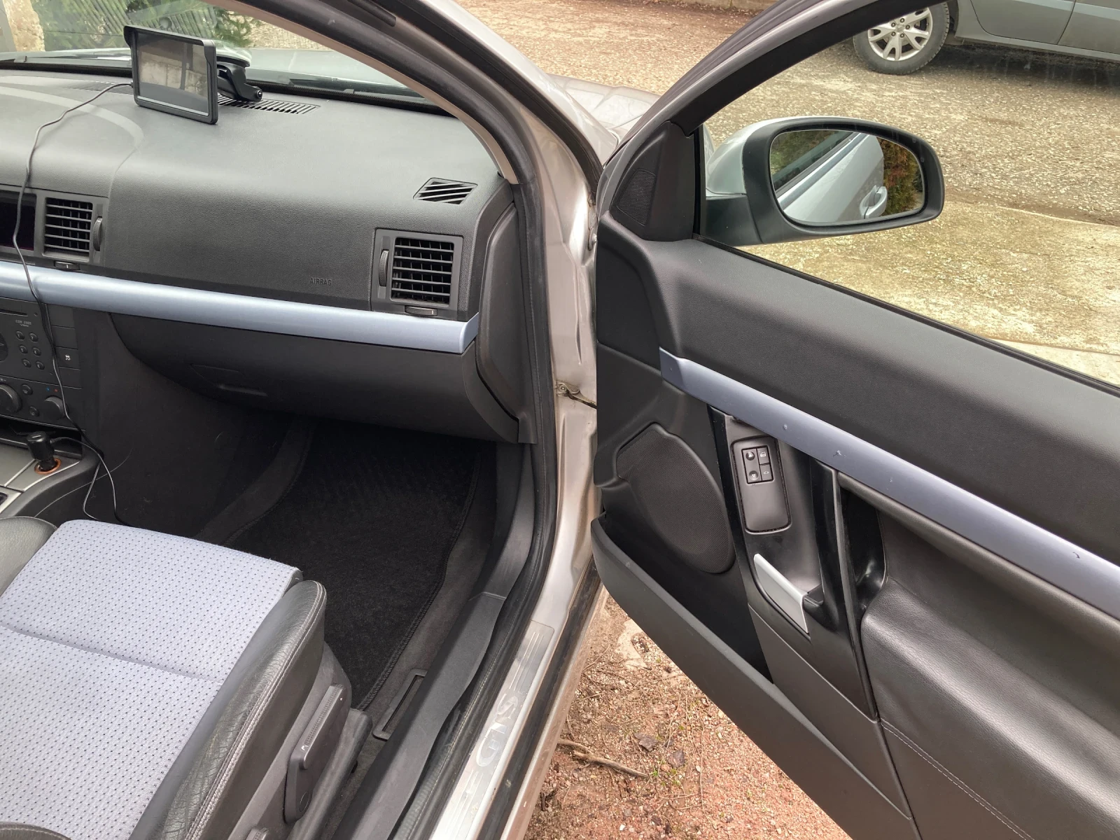 Opel Vectra 2.2 GTS 147 к.с., газ - изображение 7