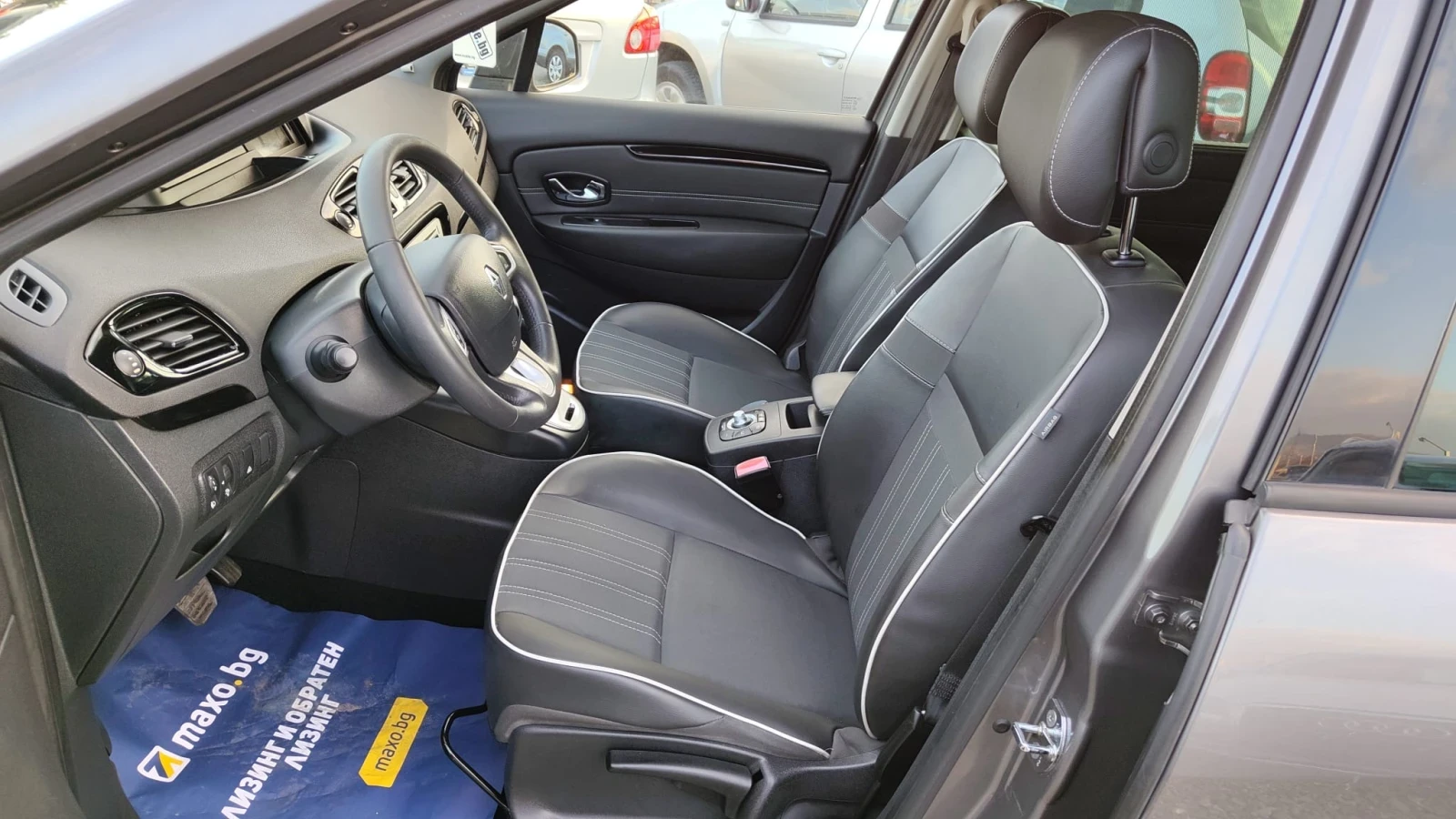 Renault Grand scenic 1.5DCI, снимка 5 - Автомобили и джипове - 53809844