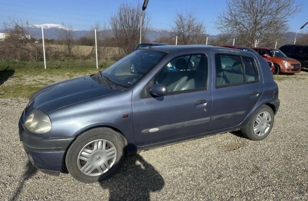 Renault Clio 1.6i* Автомат* ТОП* , снимка 4 - Автомобили и джипове - 53938265