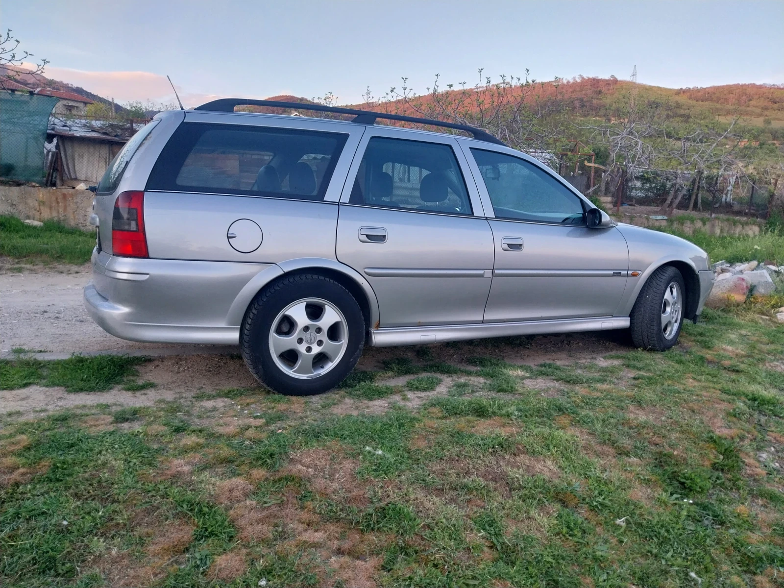 Opel Vectra Перфектна, снимка 5 - Автомобили и джипове - 54417848