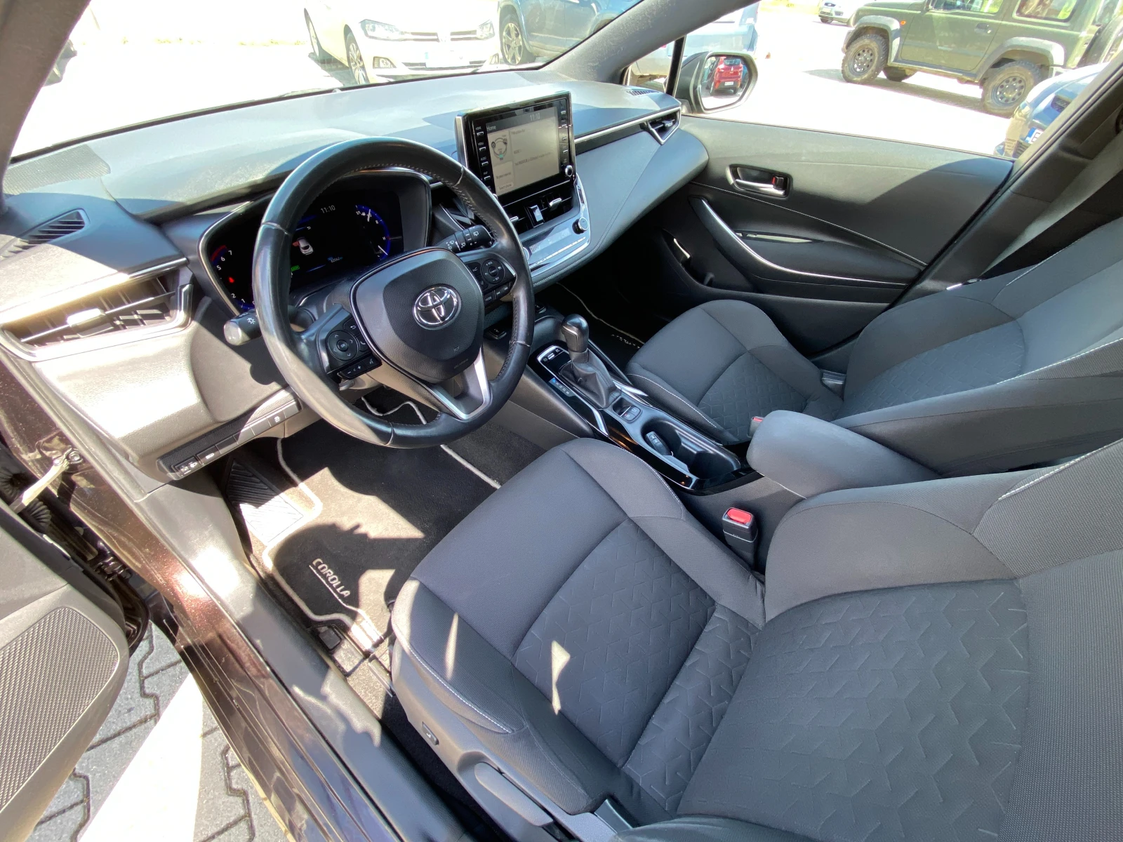 Toyota Corolla 1.8 Hybrid 122 к.с. EXECUTIVE, снимка 8 - Автомобили и джипове - 54760485