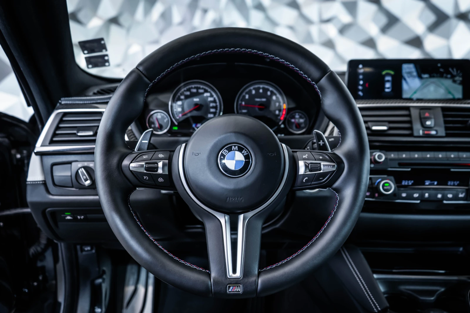BMW M4 Competition* Carbon* H/K, снимка 10 - Автомобили и джипове - 54928375