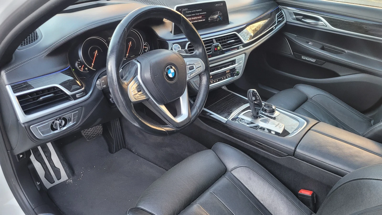 BMW 740 G12 Hybrid, снимка 11 - Автомобили и джипове - 55678888