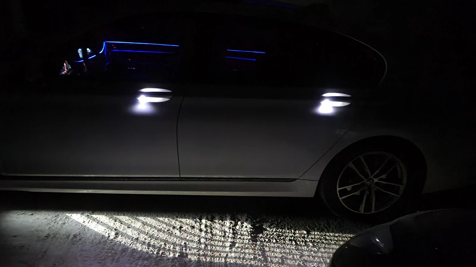 BMW 740 G12 Hybrid, снимка 7 - Автомобили и джипове - 55678888