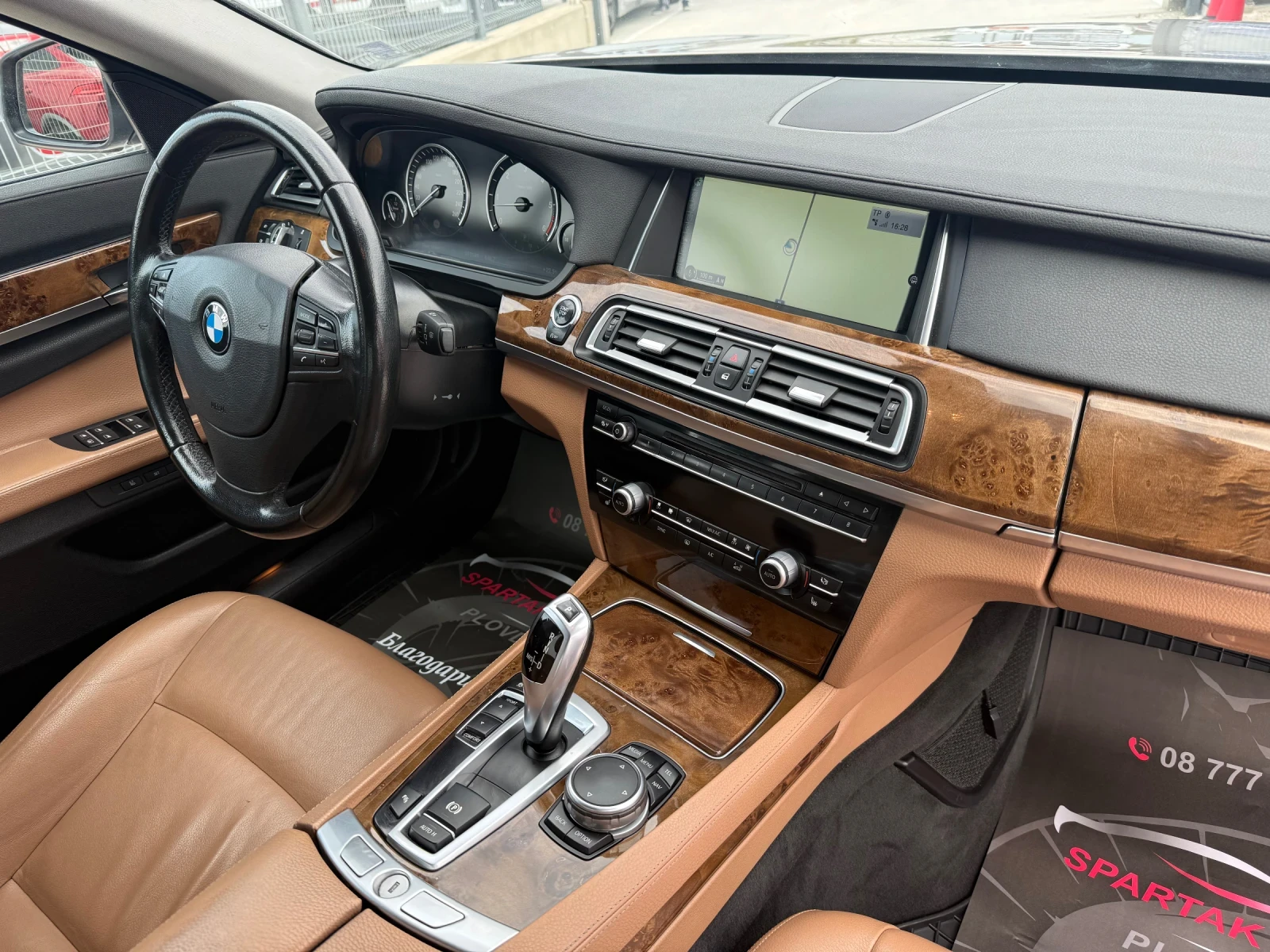 BMW 730 D* LONG* 2015г* FACE* 202.000KM* СЕРВИЗНА ИСТОРИЯ*, снимка 14 - Автомобили и джипове - 54948404