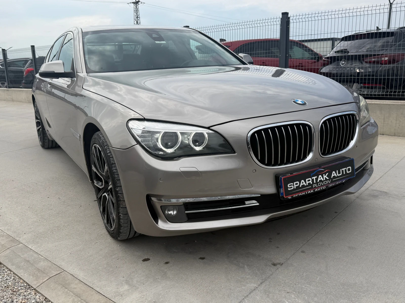 BMW 730 D* LONG* 2015г* FACE* 202.000KM* СЕРВИЗНА ИСТОРИЯ*, снимка 3 - Автомобили и джипове - 54948404