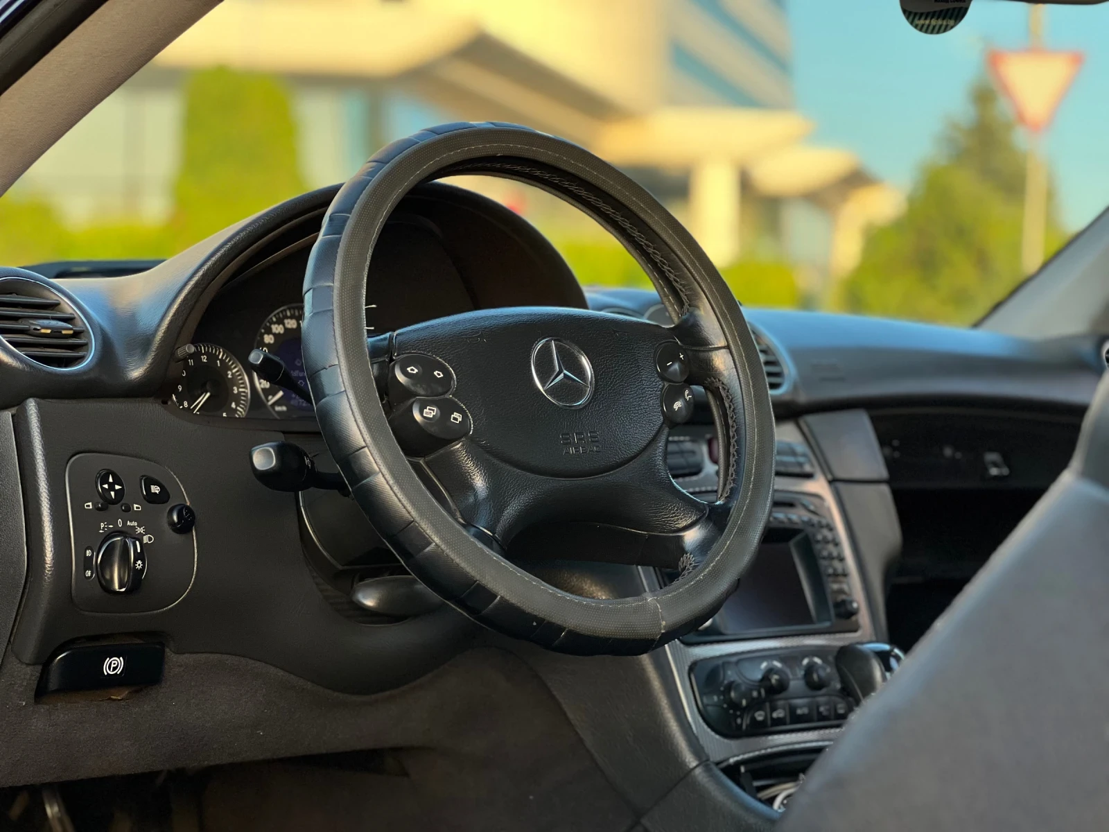 Mercedes-Benz CLK 2.7CDI AMG PACK, снимка 15 - Автомобили и джипове - 55086735