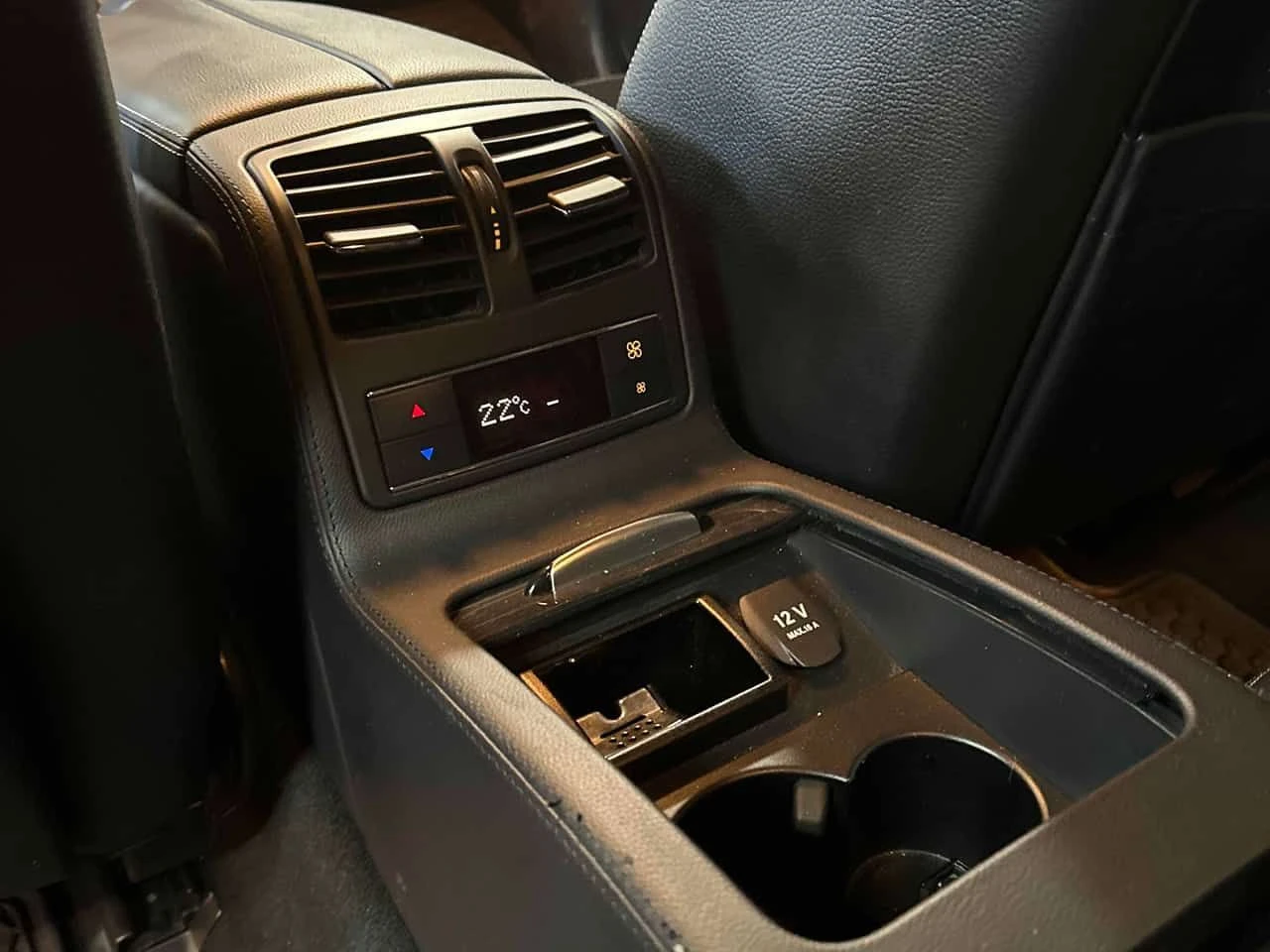 Mercedes-Benz CLS 550 | DISTRONIC | ������ | ����� ������� | HARMAN/K |  | Mobile.bg � ����������� 11