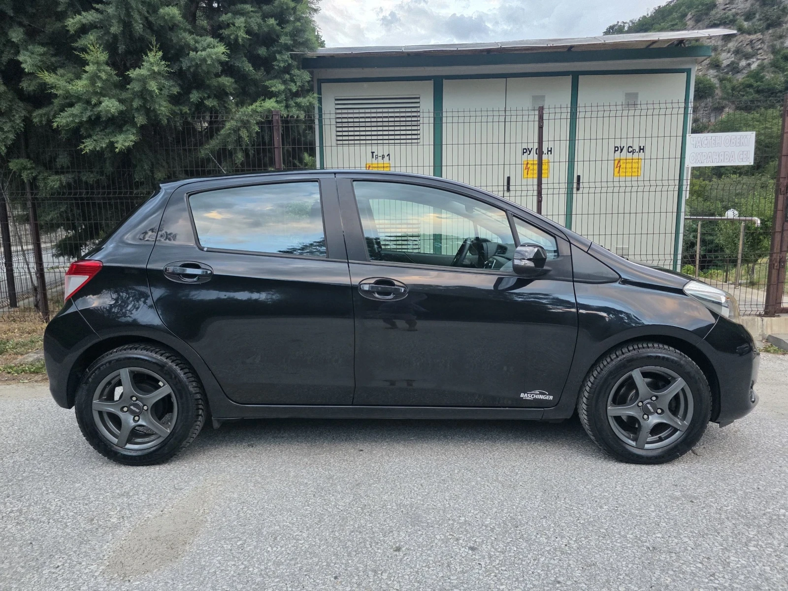 Toyota Yaris 1.33 VVT-i 94.000KM * TOP* , снимка 8 - Автомобили и джипове - 55270208