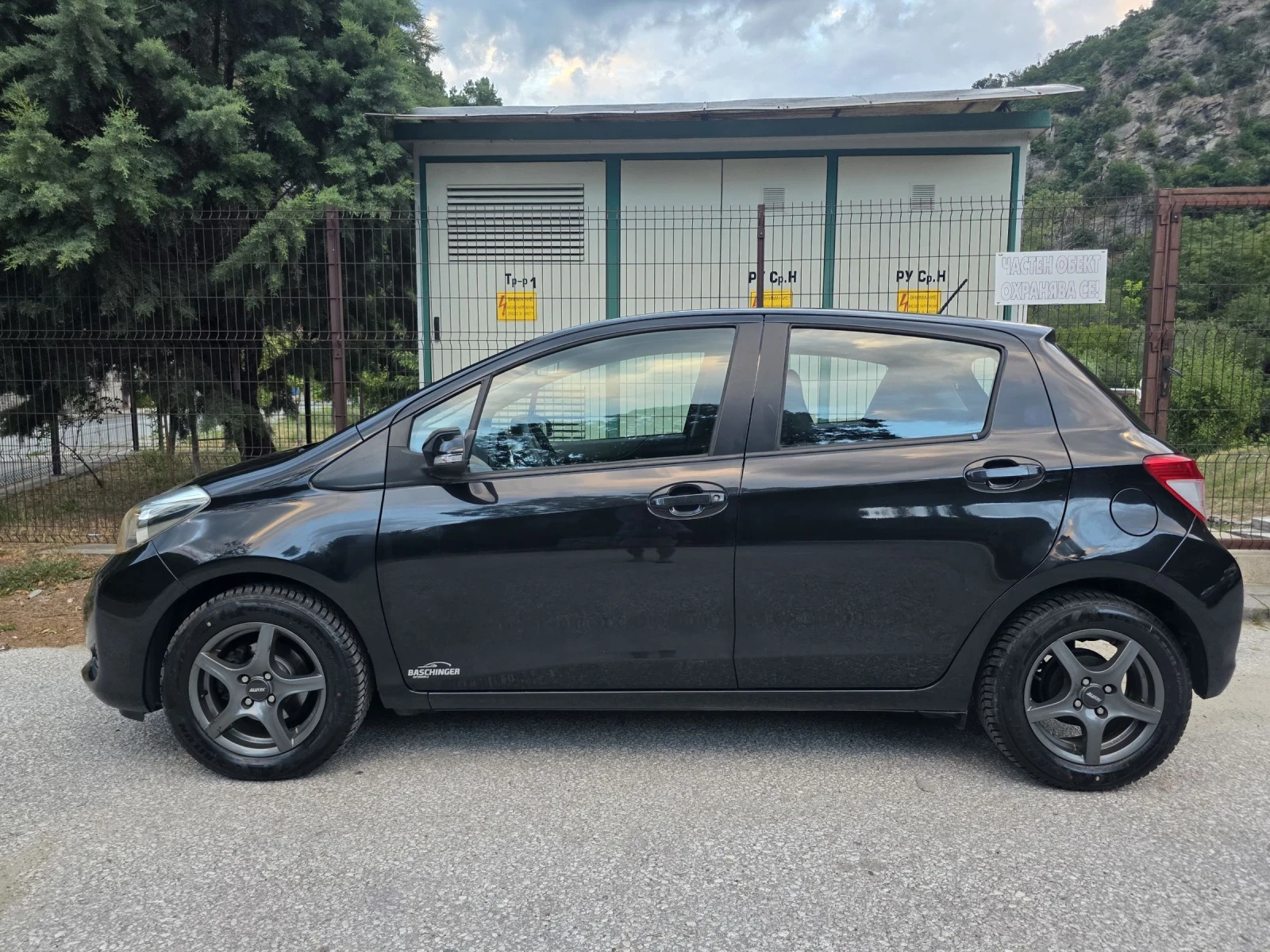 Toyota Yaris 1.33 VVT-i 94.000KM * TOP* , снимка 7 - Автомобили и джипове - 55270208